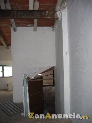 VENDO CASA MUY GRANDE, PARA REHABILITAR